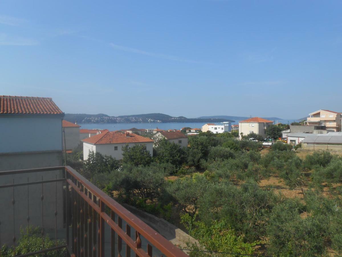 Apartment Luka Trogir Exterior foto