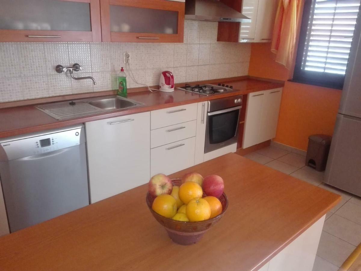 Apartment Luka Trogir Exterior foto